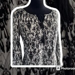 Skulls & spiders, drawstring neck, elastic sleeves women’s top, women's size XS